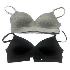 PINK Victoria Secret Lot of 2 Wear Everywhere Smooth T-Shirt Wire Free B…